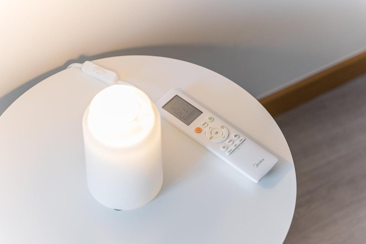 Appartamento Guestready - Sleek Monochromatic In Bonfim OOporto Esterno foto