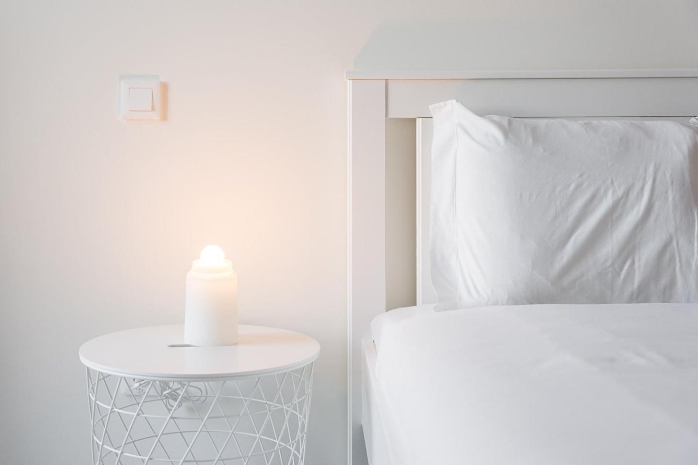 Appartamento Guestready - Sleek Monochromatic In Bonfim OOporto Esterno foto