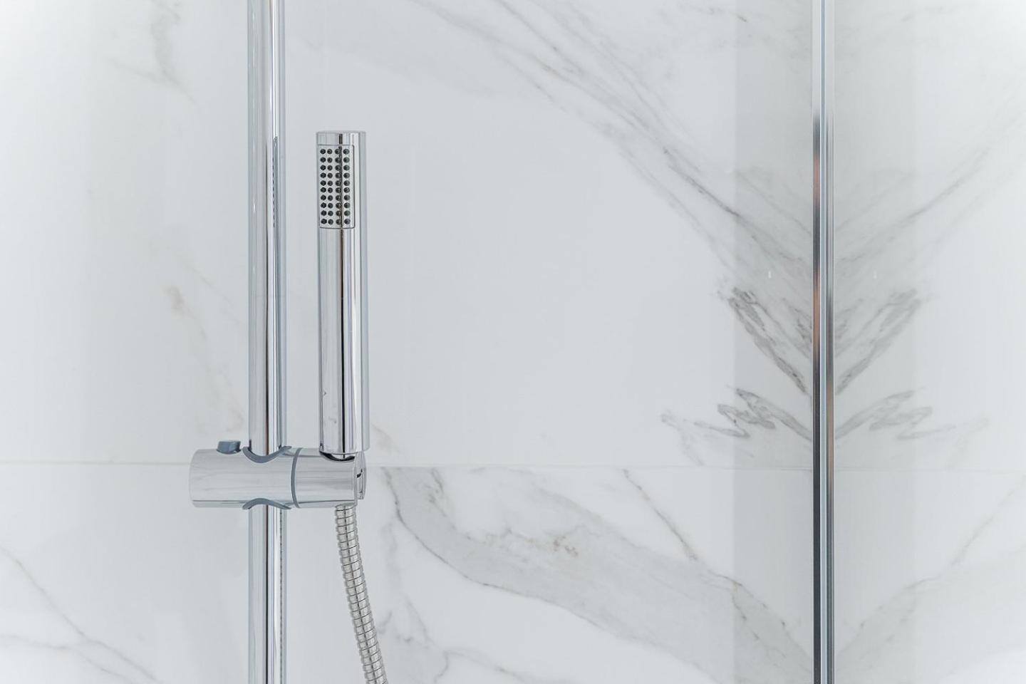 Appartamento Guestready - Sleek Monochromatic In Bonfim OOporto Esterno foto